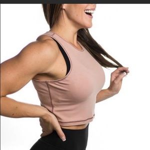 Ptula workout crop tee